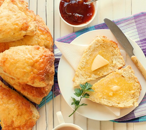 Cheese Scones / Tania's Kitchen