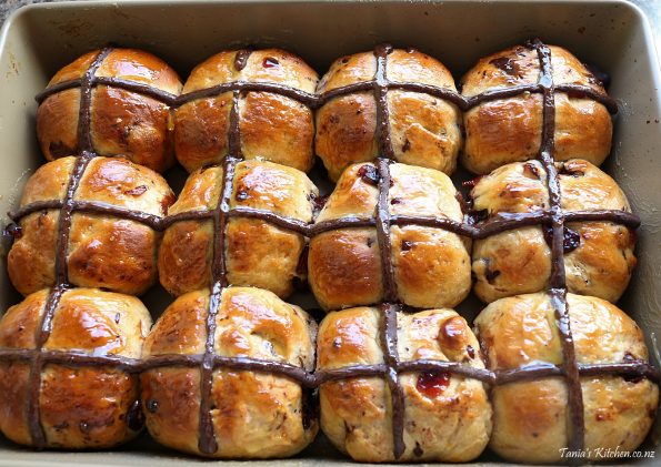 hot cross buns