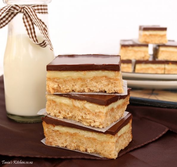 oaty caramel slice