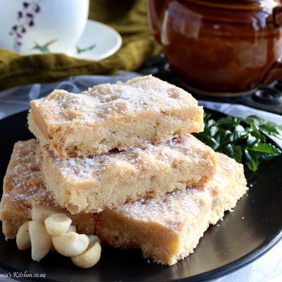 macadamia nut shortbread