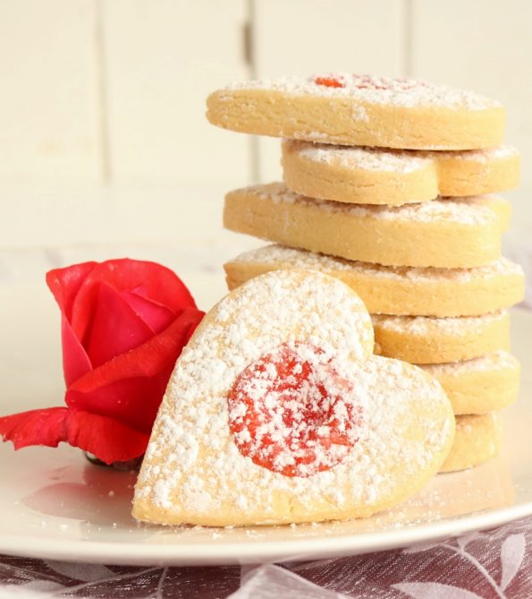 Shortbread Sweethearts