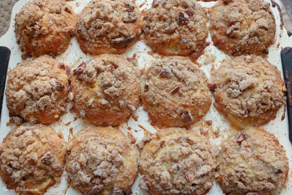 feijoa & banana muffins